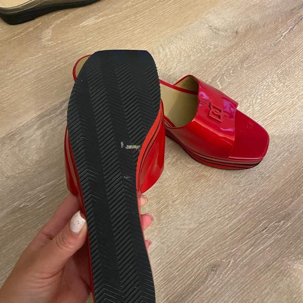 Red wedges